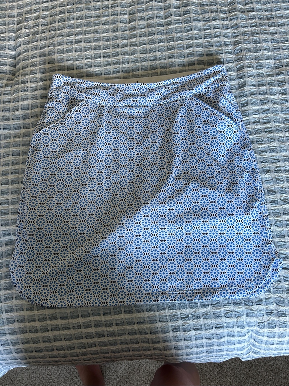 Blue Floral Print Women's golf skort- Peter  Millar small